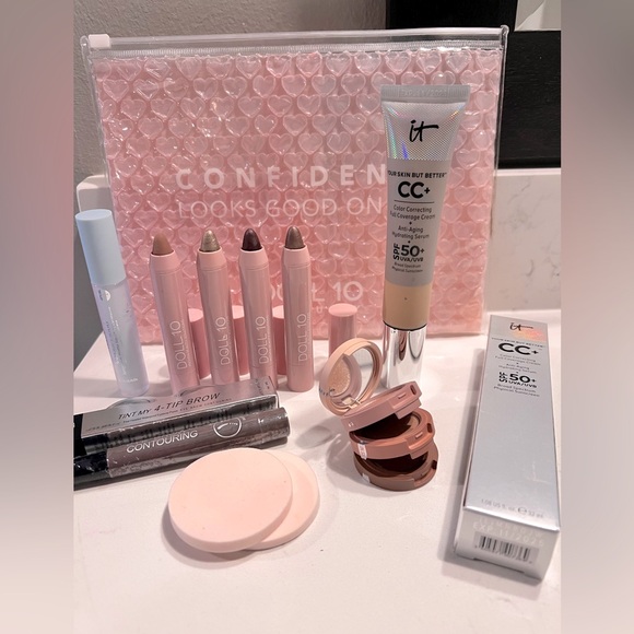 it cosmetics Other - Doll 10 IT Cosmetics Kaja makeup lot